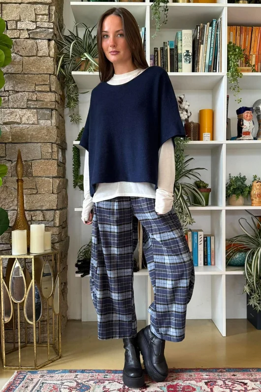 Patrick Plaid Brushed Cotton 7/8 Barrel Pant Navy
